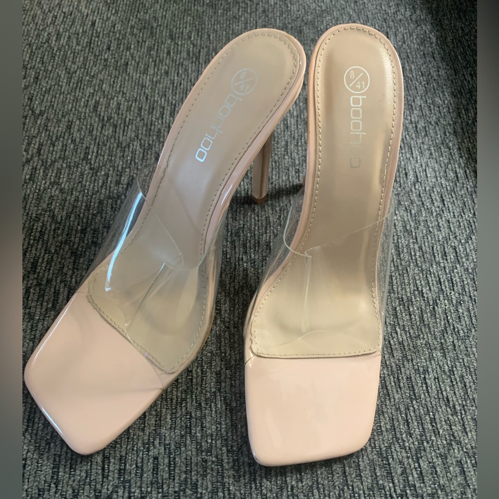 LIKE NEW!  Boohoo Clear Strapless Stilettos Size 9